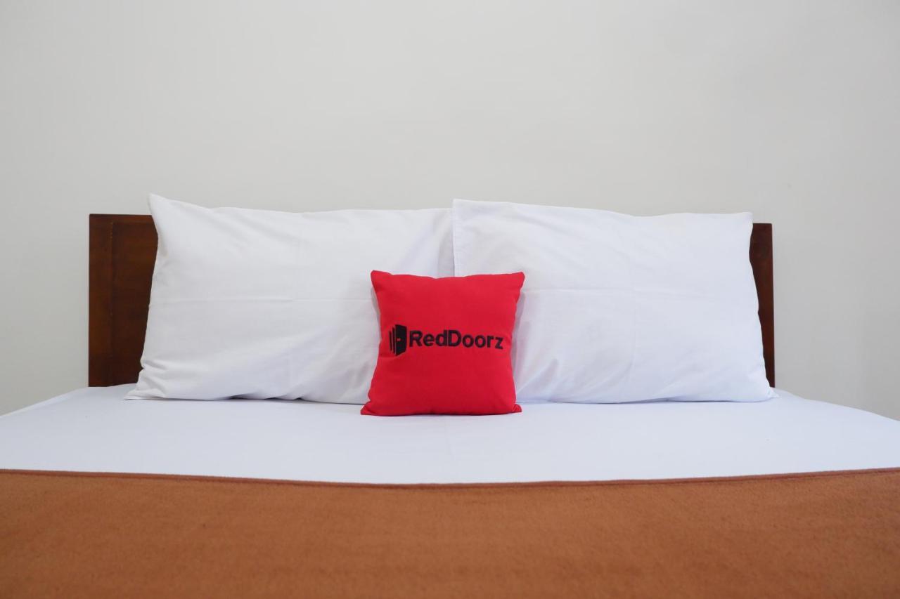 Reddoorz At Bale Eja Syariah Senggigi Apartment Montongbuwoh Екстериор снимка