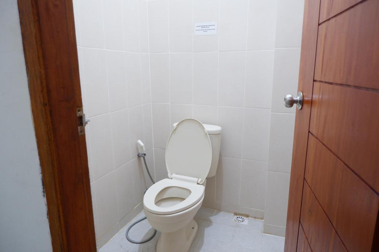 Reddoorz At Bale Eja Syariah Senggigi Apartment Montongbuwoh Екстериор снимка
