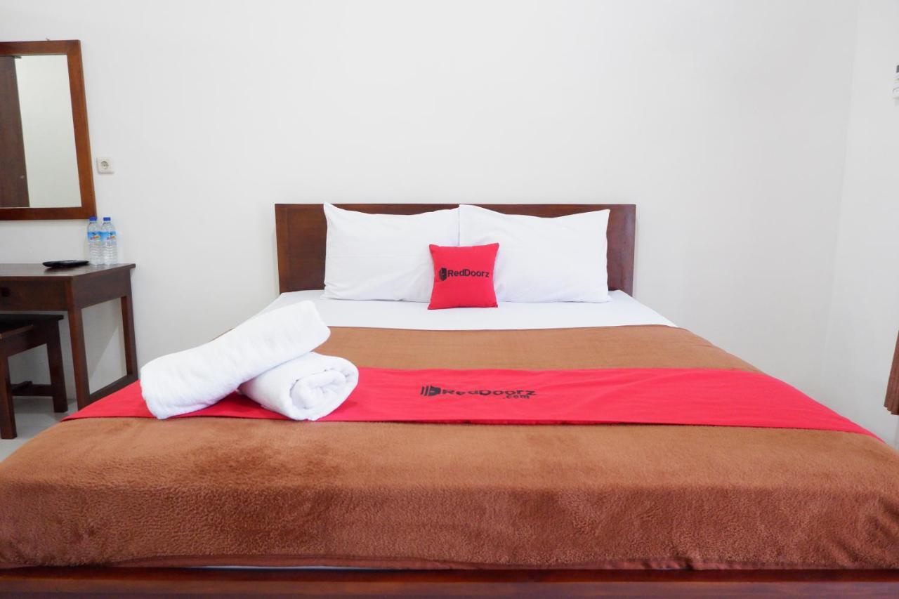 Reddoorz At Bale Eja Syariah Senggigi Apartment Montongbuwoh Екстериор снимка
